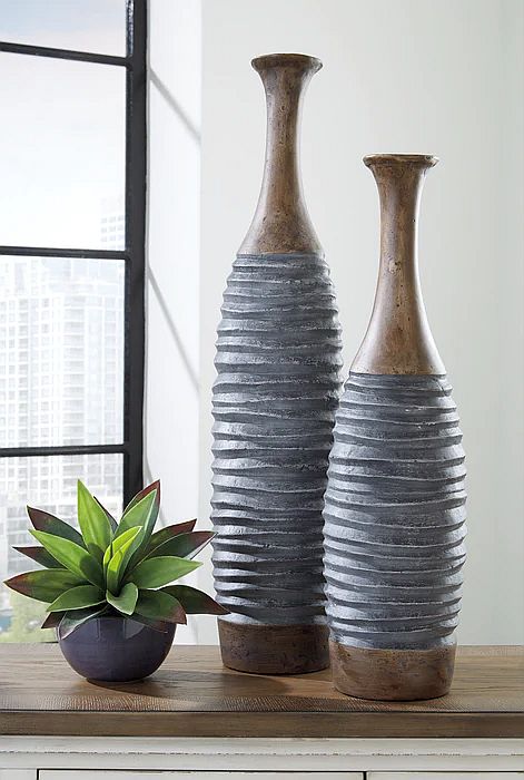 Signature Design Blayze Vase Set