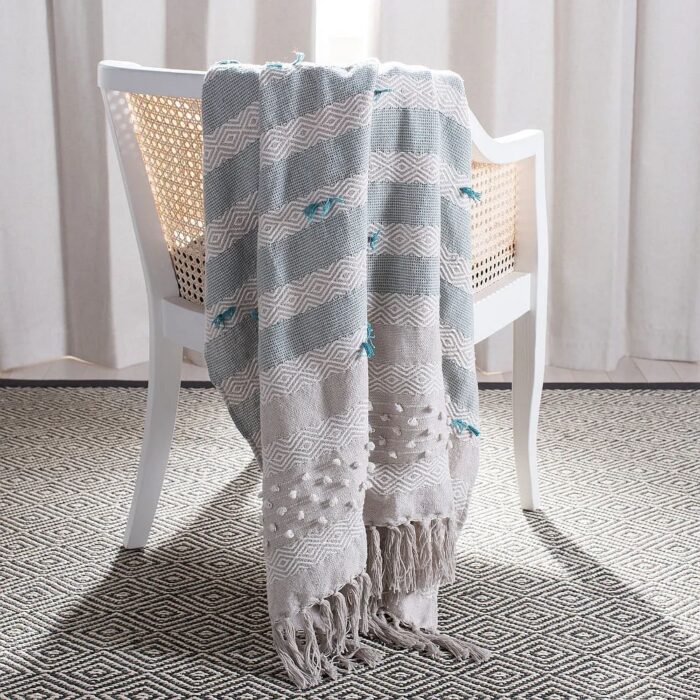 SAFAVIEH Billi Fringe Throw Blanket