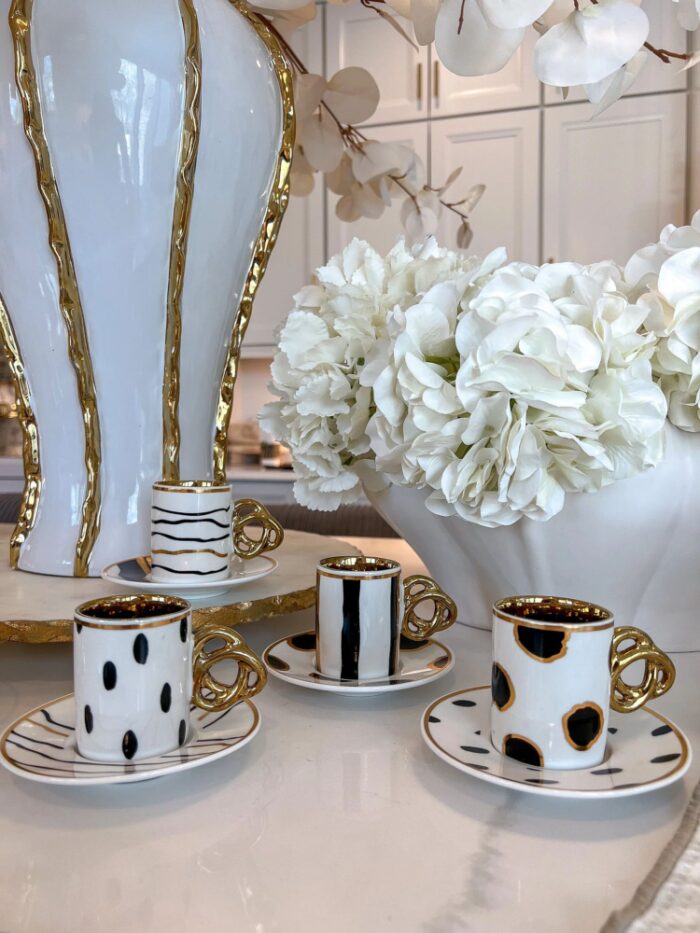 Set of 4 White & Gold Coffee Cups And Saucers